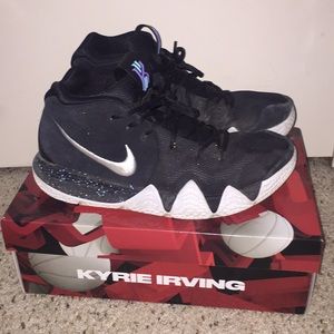 Kyrie 4 Size 10.5